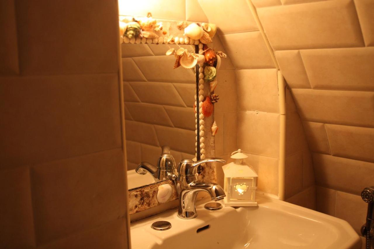 B&B Gildo Trani Bilik gambar